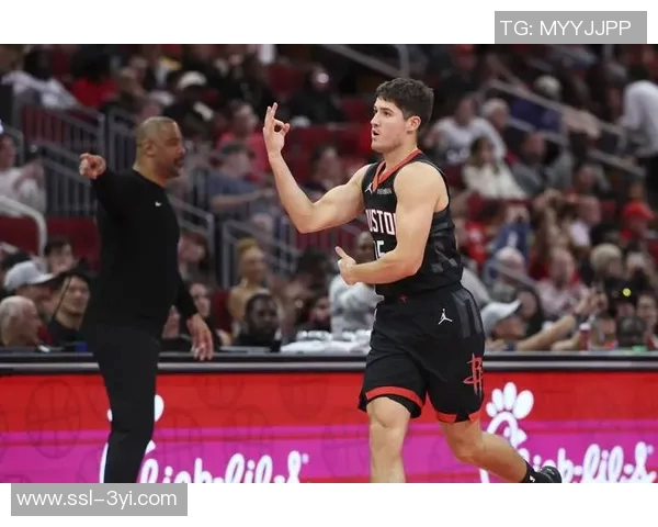 勇士面对火箭主力缺阵仍遭逆袭科尔的战术被质疑