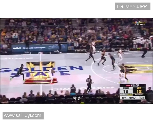 小佩顿分享比赛策略：传球给库里并为他设置挡拆的有效战术